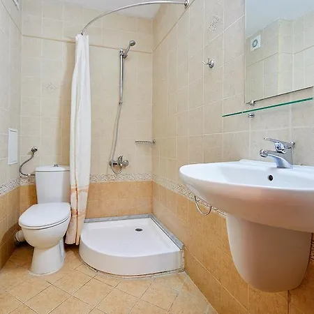 Casa de hóspedes Aquamarina 3*